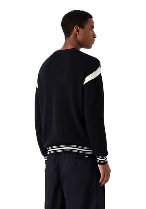 Maglione in lana vergine con ricamo logo font college EMPORIO ARMANI | Maglie | 6R1MXA 1MFUZ00920